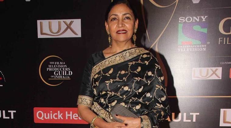 Deepti naval, Deepti naval Birthday, Deepti naval Birthday celebration, Deepti naval Birthday party, Deepti naval Films, Deepti naval Movies, Deepti naval 59th Birthday, Entertainment news