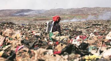 Deonar dumping ground, Deonar dumping fire, BMC, CM Fadnavis, fire-fighting operations , deonar fire-fighting operations, mumbai fire, mumbai news