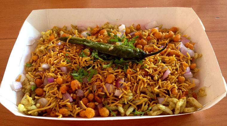 Mumbai, Bangalore, foodies, misal, misal pav, food, eateries, restaurants, Maharashtrian food, masala pav, girmit, chaat, Horn Ok Please, dhaba, dhaba food, bar, cocktails, paratha, vada, naan, mom's cooking, The Bombay Canteen, the mother of all menus, cake