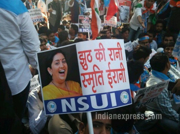 Rohith Vemula, Rohith Vemula suicide, Jantar Mantar, Rahul Gandhi, Arvind Kejriwal, Protest over Rohith Vemula Suicide, Students Protest Over Rohith Vemula Suicide, Jantar Mantar Pics, Jantar Mantar Protest Photo, Rohith Vemula Mother, Medha Patkar, Smriti Irani