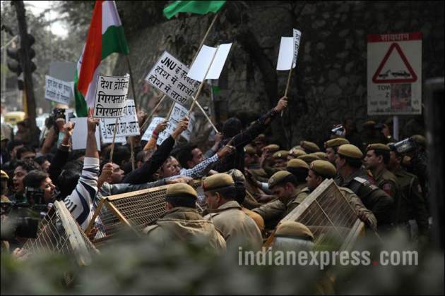 JNU Protest, Jawaharlal Nehru University, Protest Outside Jawaharlal Nehru University, Rajnath Singh, Home Minister Rajnath Singh, Smiri Irani, HRD Minister Smriti Irani, JNU protest pics, JNU Protest photos