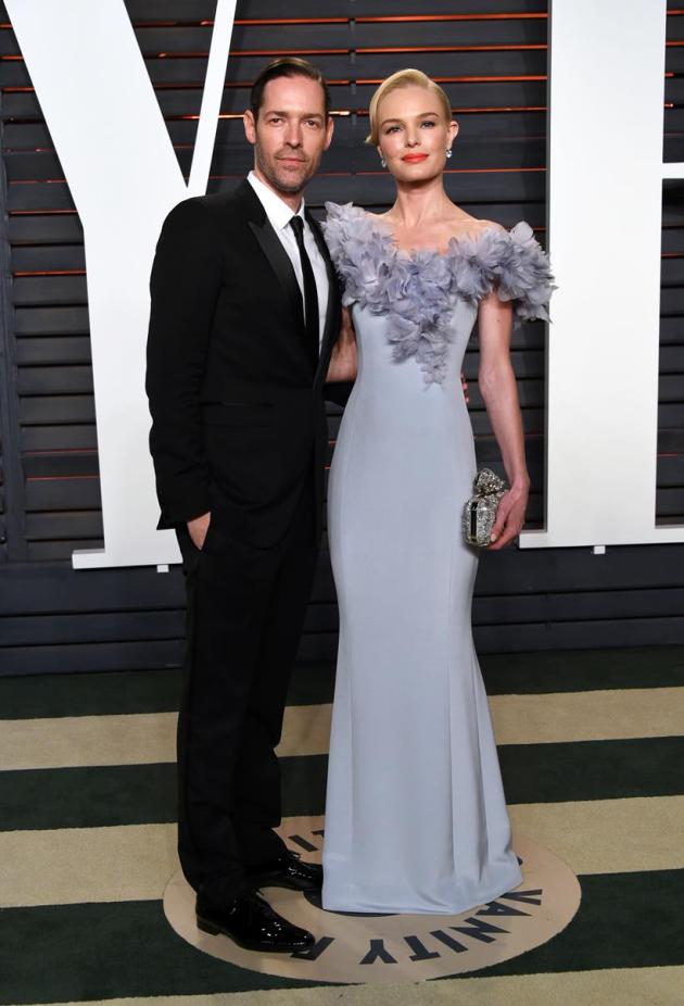 Oscars 2016, Oscars, Oscars 2016 photos, Leonardo DiCapri, Vanity Fair, Vanity Fair photos, Vanity Fair Oscar Party photos, Jessica Alba, Jennifer Lawrence, Emma Roberts, entertainment photos