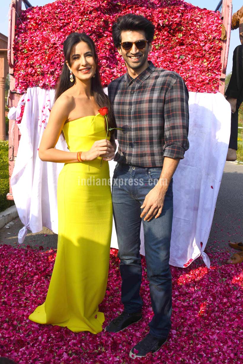 Katrina Kaif, Katrina Kaif photos, Katrina Kaif Rose day, Katrina Kaif Rose day celebration, Katrina Kaif on Rose day photos, aditya roy kapoor katrina kaif, aditya roy kapoor katrina kaif photos