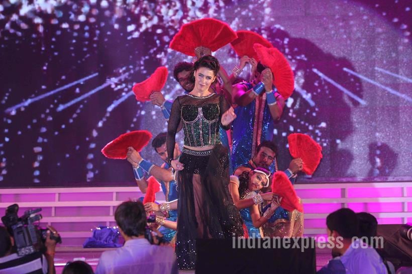 Ameesha Patel, Shriya Saran, Daisy Shah, Hema Malini, Esha Deol, Bharat Takhtani, Archana Kochar, Swarovski Gemstones National Jewellery Awards 2015-16, Swarovski Gemstones National Jewellery Awards, entertainment news