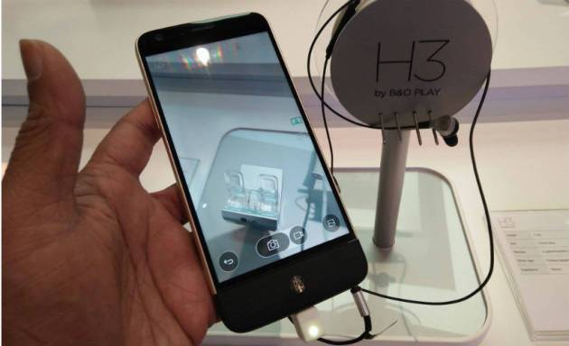 LG G5 , LG G5 india, LG G5 price, LG G5 side-out battery, LG G5 camera, LG G5 specs, LG G5 features, LG G5, LG G5 vs S7, LG G5 pricing, MWC 2016, MWC, LG 360 VR, mobiles, smartphones, technology, technology news