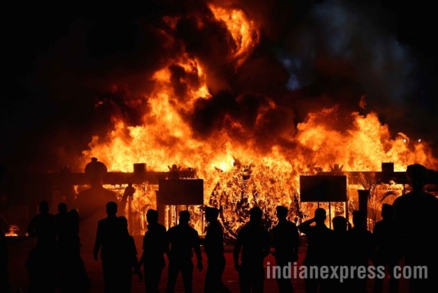 fire at make in india, make in india fire, make in india, make in india week, make in india mumbai fire, make in india stage fire, mumbai fire, mumbai fire yesterday, mumbai fire photos, mumbai make in india photos, make in india week photos