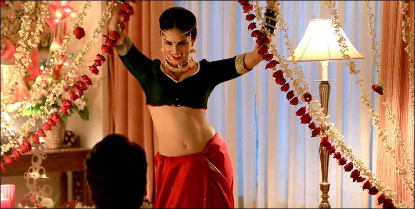airlift, mastizaade, akshay kumar, sunny leone, nimrat kaur, tussha kapoor, airlift collections, airlift box office collections, mastizaade collections, mastizaade box office collections