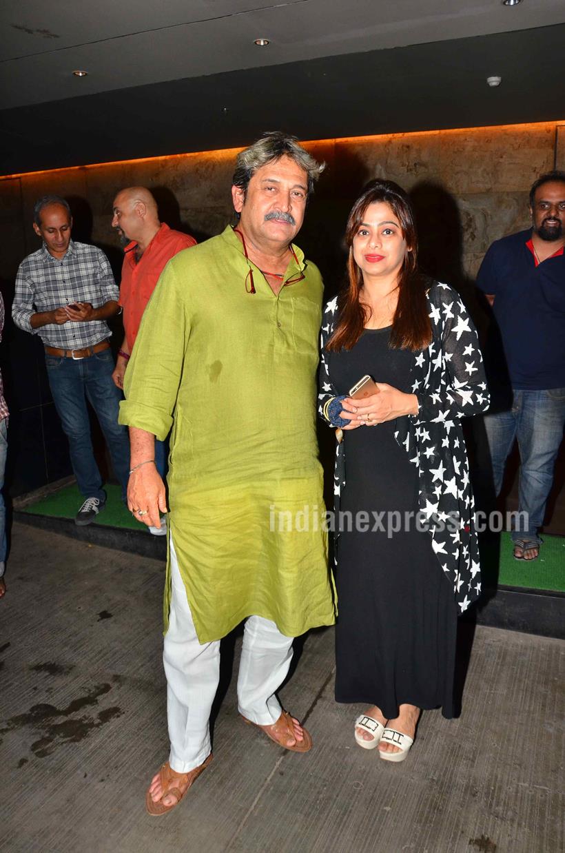 Aamir Khan, Special Screening of Natsamrat, Natsamrat, Shah Rukh Khan, Shah Rukh Khan photos, Shah Rukh Khan fan, fan, entertainment news