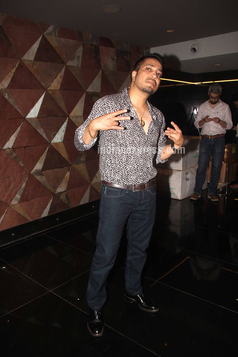 tere Bin Laden Dead or Alive, tere Bin Laden Dead or Alive photos, tere Bin Laden Dead or Alive cast, Sikander Kher, Manish Paul, Anil Kapoor, Subhash Ghai, Karan V Grover, Karishma Tanna, Upen Patel, Ganesh Hegde, Hard Kaur, Lauren Gottlieb