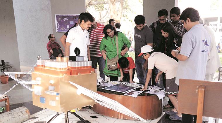 Scores of students thronged to Inter University Centre for Astronomy and Astrophysics (IUCAA) on Sunday to pariticipate in the National Science Day events organised at the institute. Photo By Tanmay Thombre