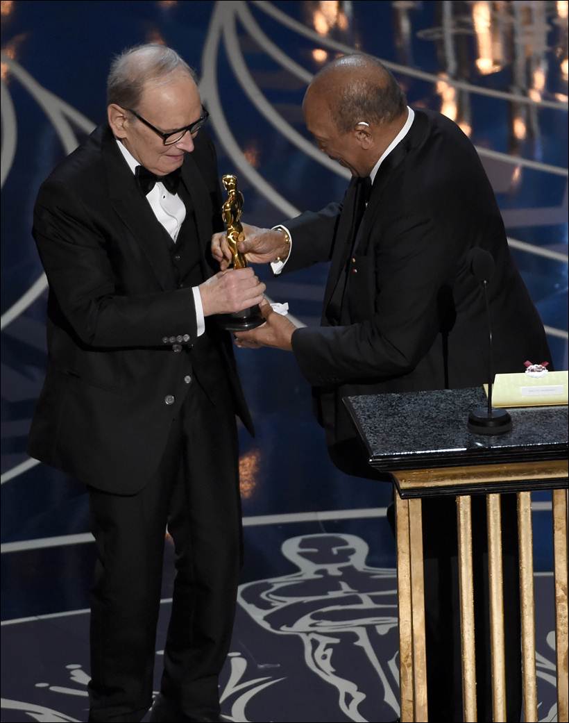 oscars, oscar awards 2016, priyanka chopra, oscar awards presenters, oscars presenters, priyanka presenters, priyanka oscars pics, henry cavill, charlize theron, kate winslet, oscars pics, awards pics, the academy, oscar awards pics, oscars stage pics, entertainment