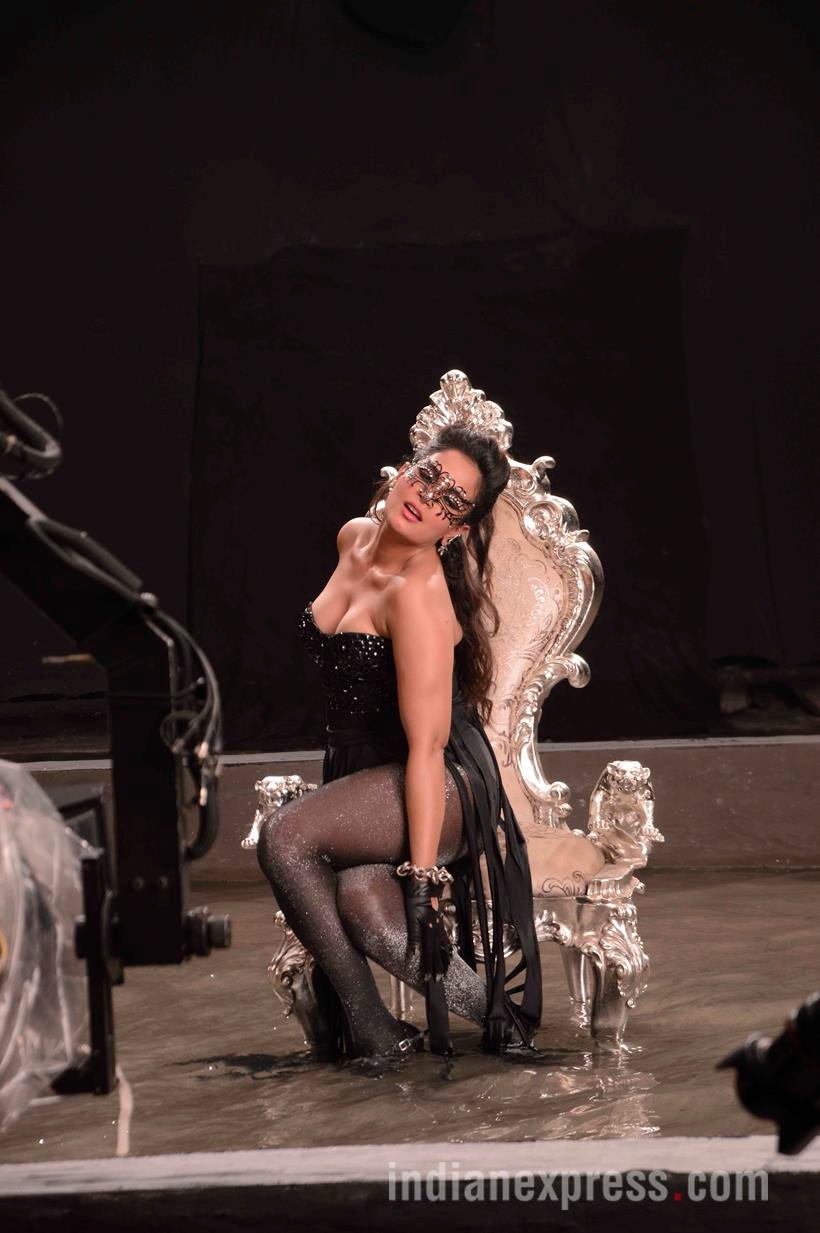 Richa Chadha, Cabaret, Pooja Bhatt, Rahul Roy, Mahesh Bhatt, Cabaret shot, Cabaret pics, Richa Chadha pics, Richa Chadha film, entertainment photos