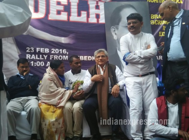 Rohith Vemula, Rohith Vemula suicide, Jantar Mantar, Rahul Gandhi, Arvind Kejriwal, Protest over Rohith Vemula Suicide, Students Protest Over Rohith Vemula Suicide, Jantar Mantar Pics, Jantar Mantar Protest Photo, Rohith Vemula Mother, Medha Patkar, Smriti Irani