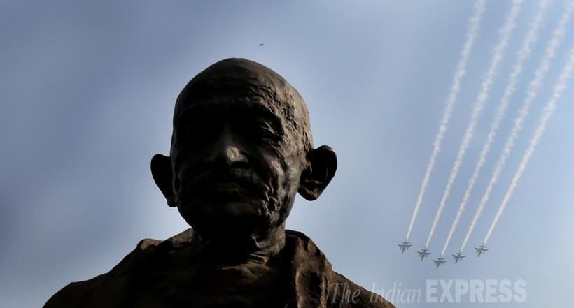Delhi Odd Even scheme, oddeven, Venkiah Naidu, Arvind Kejrwal, Arun Jaitley, French troops Republic Day parade, Republic Day parade, an adult stag, best pics in January, january pictures