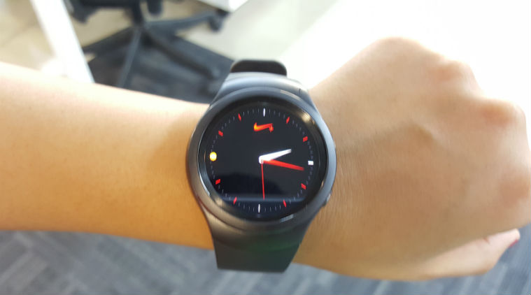 Posdata ingeniero Oeste Samsung Gear S2 review blog: Perfect smartwatch, with excellent  health-tracking | Technology News,The Indian Express