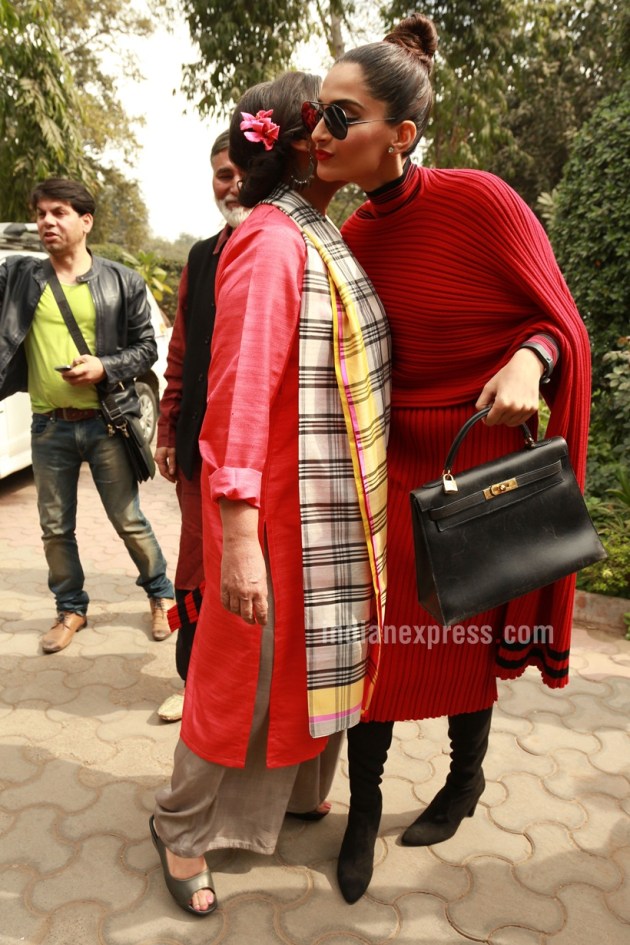 Sonam kapoor, Sonam Kapoor pics, Sonam Kapoor in Delhi, Sonam Kapoor Neerja, Shabana Azmi, Sonam Kapoor Photo, Sonam Kapoor look, Sonam Kapoor in red dress