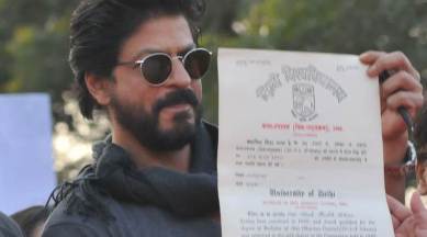 SRK finally receives graduation degree from Hansraj College after 28 years  | Entertainment News,The Indian Express