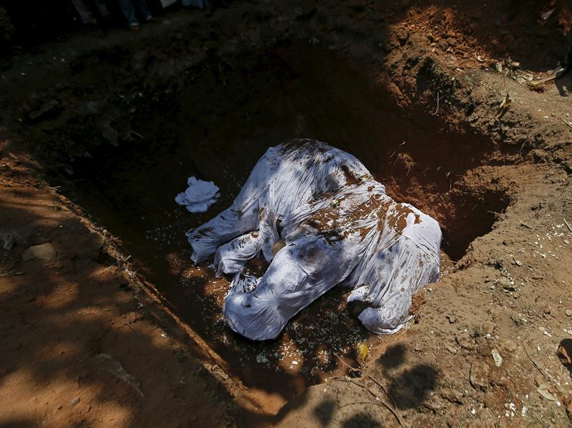 Ankara blast, Ankara Explosion, Florida Fire, Tu4rkish Explosion, Syrian War, Syrian Migrants, Us Elections, Hillary Clinton, dead Whale, Whale, Dead Elephant, Elephant dead body, migrants, Top Frames