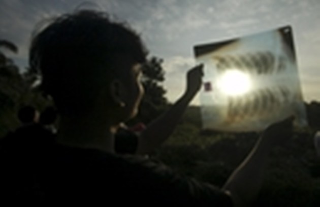 solar eclipse photos, total solar eclipse pictures, total solar eclipse solar eclipse pictures, indonesia solar eclipse, solar eclipse india, india solar eclipse, india solar eclipse pictures, insia solar eclipse pictures, indonesia solar eclipse pictures, indonesia solar eclipse photos, full solar eclipse pictures