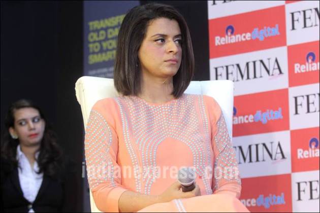 kangana ranaut, rangoli, kangana ranaut sister, kangana ranaut with sister, kangana ranaut rangoli pics, kangana rangoli, kangana rangoli pics, kangana ranaut photos, kangana ranaut pictures, entertainment