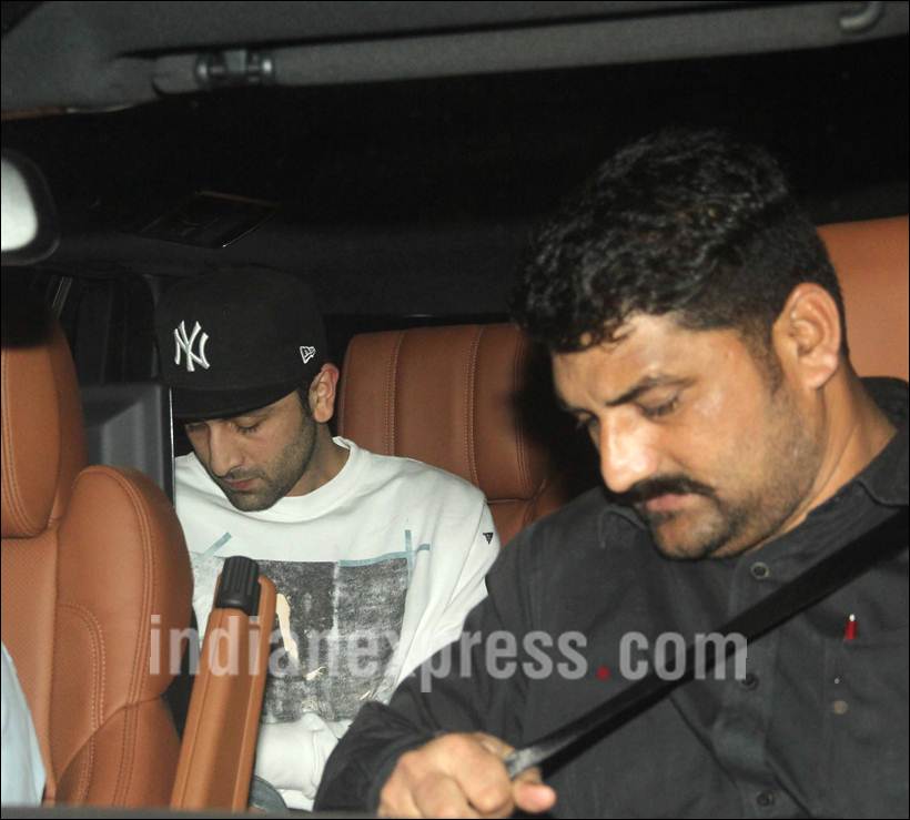 ranbir kapoor, kiran rao, farhan akhtar, ranbir, ranbir kapoor pics, ranbir pics, kiran rao pics, ranbir kapoor photos, ranbir kapoor with fans, entertainment