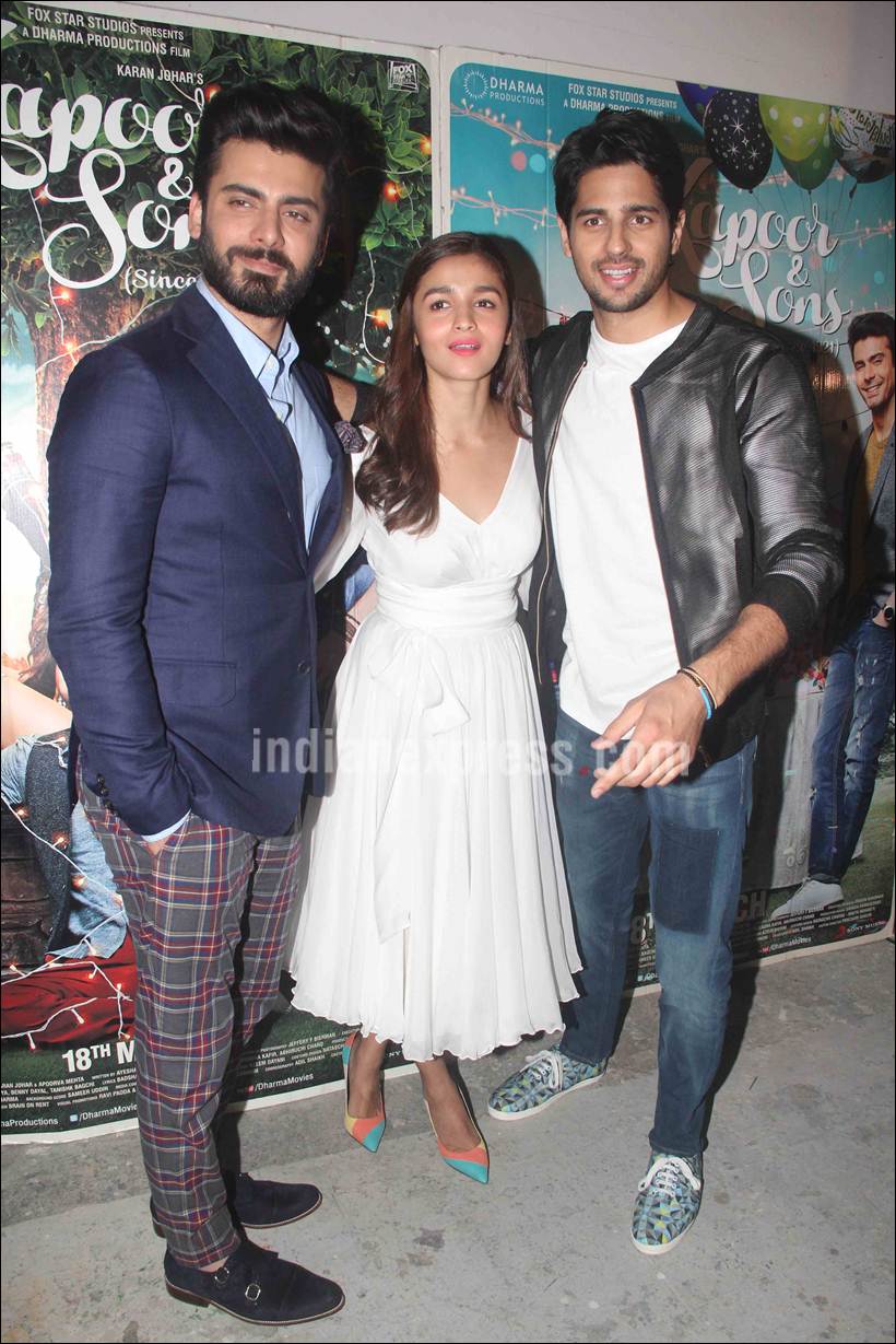 kapoor & sons, kapoor & sons press conference, alia bhatt, sidharth malhotra, fawad khan, karan johar, ratna pathak shah, rishi kapoor, shakun batra, rajat kapoor, entertainment