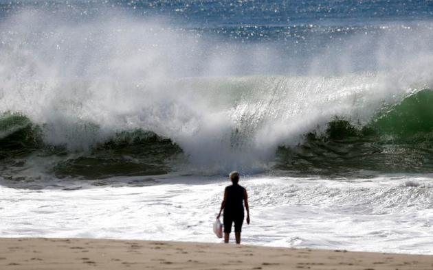 barack Obama, Hillary Clinton, Barack Obama sings, Barack Obama Pics, Barack Obama photos, Hillary Clinton Pics, hillary Clinton Photos, top frames , Indian Express, indian express pics