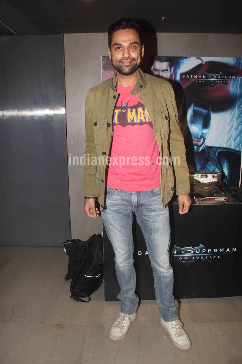 Batman Vs Superman, Batman vs superman: Dawn of Justice, Hrithik Roshan, Hrithik Roshan Sons, Hrehaan, Hridaan, Sachin Tendulkar, Vidyut Jamwal, Esha Deol, Abhay DEol, Karan Kundra, Anusha, Gaurav Chopra, Tanisha Mukerji, Zayed Khan, Akbar Khan, Batman vs Superman Screening, Batman vs Superman: Dawn of Justice pics