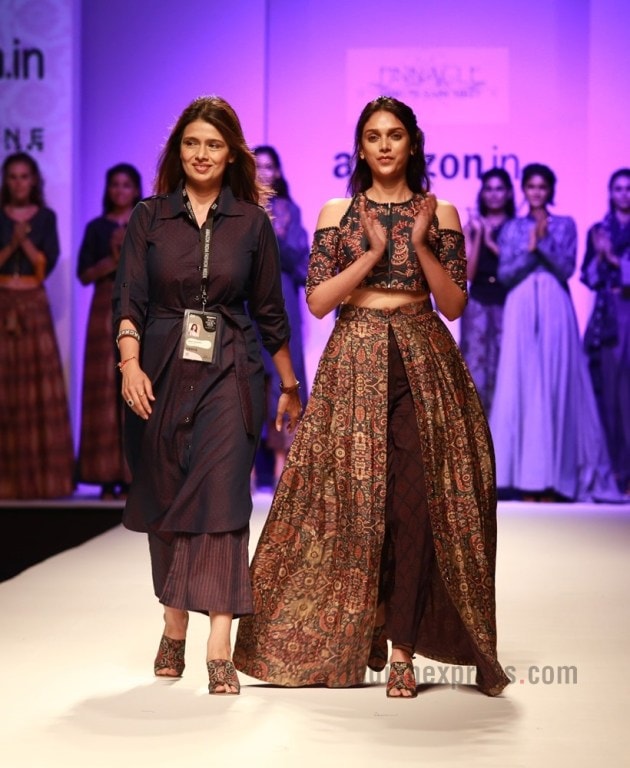 AIFW A/W’16: Aditi Rao Hydari turns showstopper for designer Shruti ...