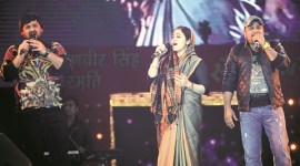 lucknow mohotsav, akhilesh yadav, mulayam singh, aparna yadav, Mulayam Singh Yadav’s daughter-in-law, aparna yadav performance, uttar pradesh news, lucknow news