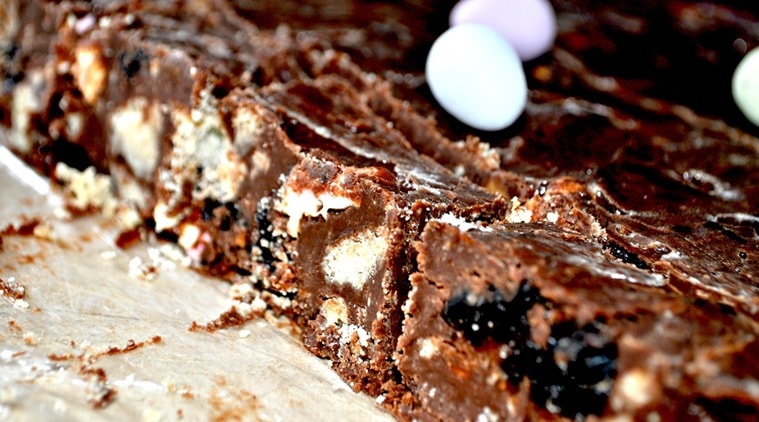 No-Bake Chocolate Crunch Cake with marshmallows, prunes and shortbread.