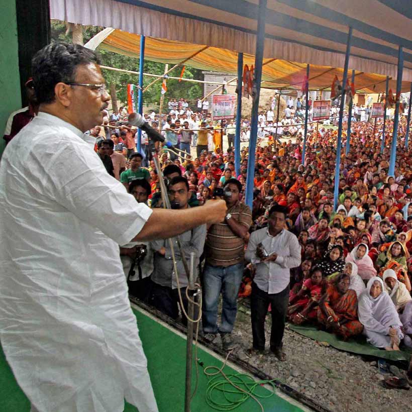 TMC leaders stung by Mahua's corporate style bossism