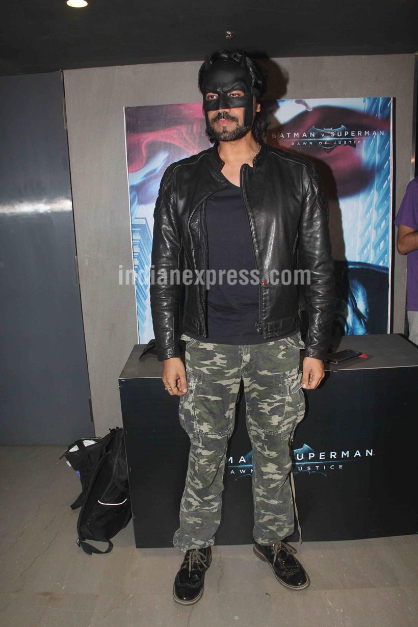 Batman Vs Superman, Batman vs superman: Dawn of Justice, Hrithik Roshan, Hrithik Roshan Sons, Hrehaan, Hridaan, Sachin Tendulkar, Vidyut Jamwal, Esha Deol, Abhay DEol, Karan Kundra, Anusha, Gaurav Chopra, Tanisha Mukerji, Zayed Khan, Akbar Khan, Batman vs Superman Screening, Batman vs Superman: Dawn of Justice pics