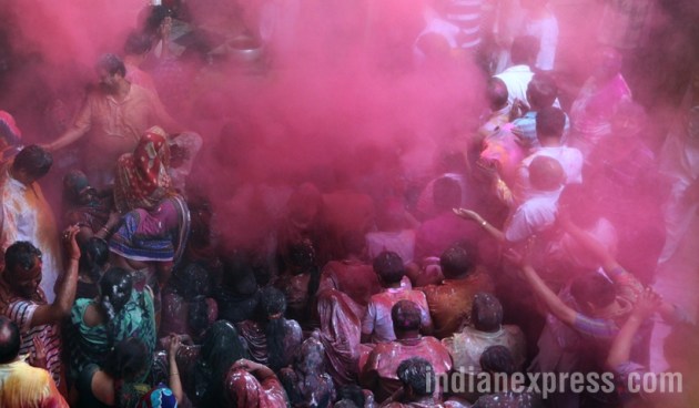 happy holi, holi 2016, holi images, holi photos, holi pictures, holi 2016, happy holi images, happy holi photos, holi festival, holi pics, holi wallpaper, india photos