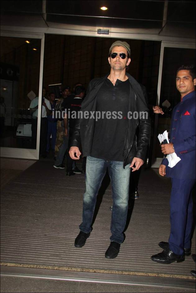Hrithik Roshan, Anil Kapoor spotted at Mumbai airport | Entertainment ...