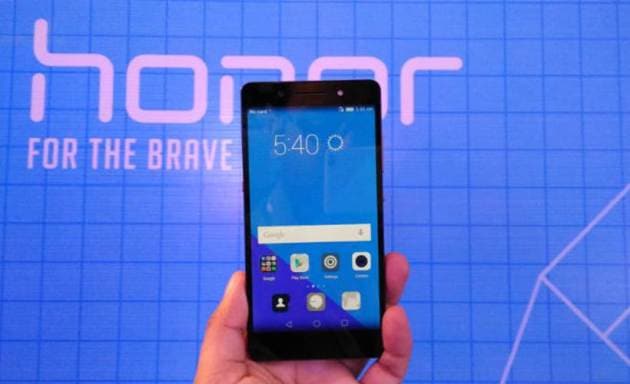 OnePlus 2, OnePlus 2 price-cut, Nexus 5X discount, OnePlus 2 Amazon, OnePlus 2 vs Nexus 5X, Moto X Play, Nexus 5X, Honor 7, best mid-budget smartphone, top smartphones under Rs 25,000, mid-budget smartphone options, tech news, technology