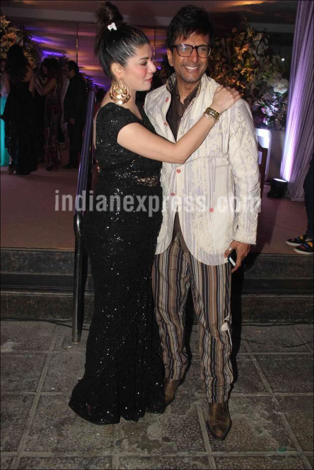 Salman Khan, Sanjay Dutt, Manyata Dutt, Tina Ambani, Bhagyashree, Varun Dhawan, Kabir Bedi, Pooja Bedi, Parveen Dusanj, Rishi Kapoor, Saira Banu, Archana Puran Singh, Sanjay Dutt Manyata Dutt, Sanjay Dutt pics, Kabir Bedi Parveen Dusanj, Rishi Kapoor Neetu Singh, Entertainment