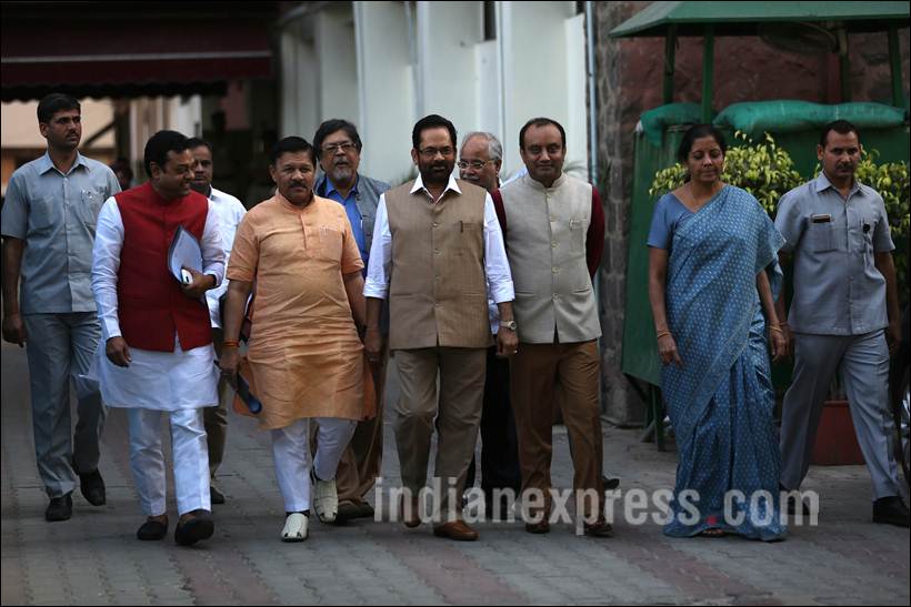 Jewellers Protest, Gold traders protest, Arun Jaitley, BJP, Bhartiya Janta Party, one per cent excise duty on jewellery, BJP National HQ, Jewellers Protest 28th day, Gold traders protest 28th day