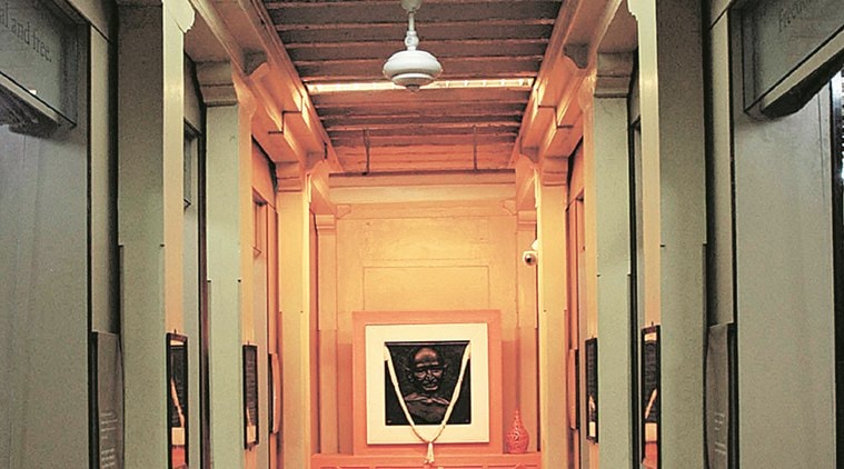 Mani Bhavan. Express Photo by Paroma Mukherjee 29/09/05 Mumbai