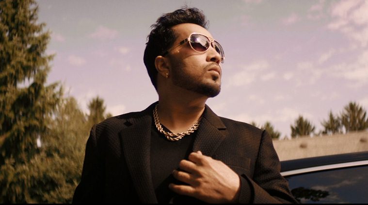 Mika Singh shares a steamy kiss in his next single Billo | Entertainment  News,The Indian Express