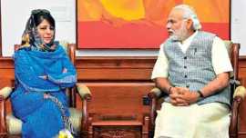 mehbooba mufti, pm narendra modi, modi meets mehbooba, kashmir crisis, kashmir protest, mehbooba meets pm modi, india news
