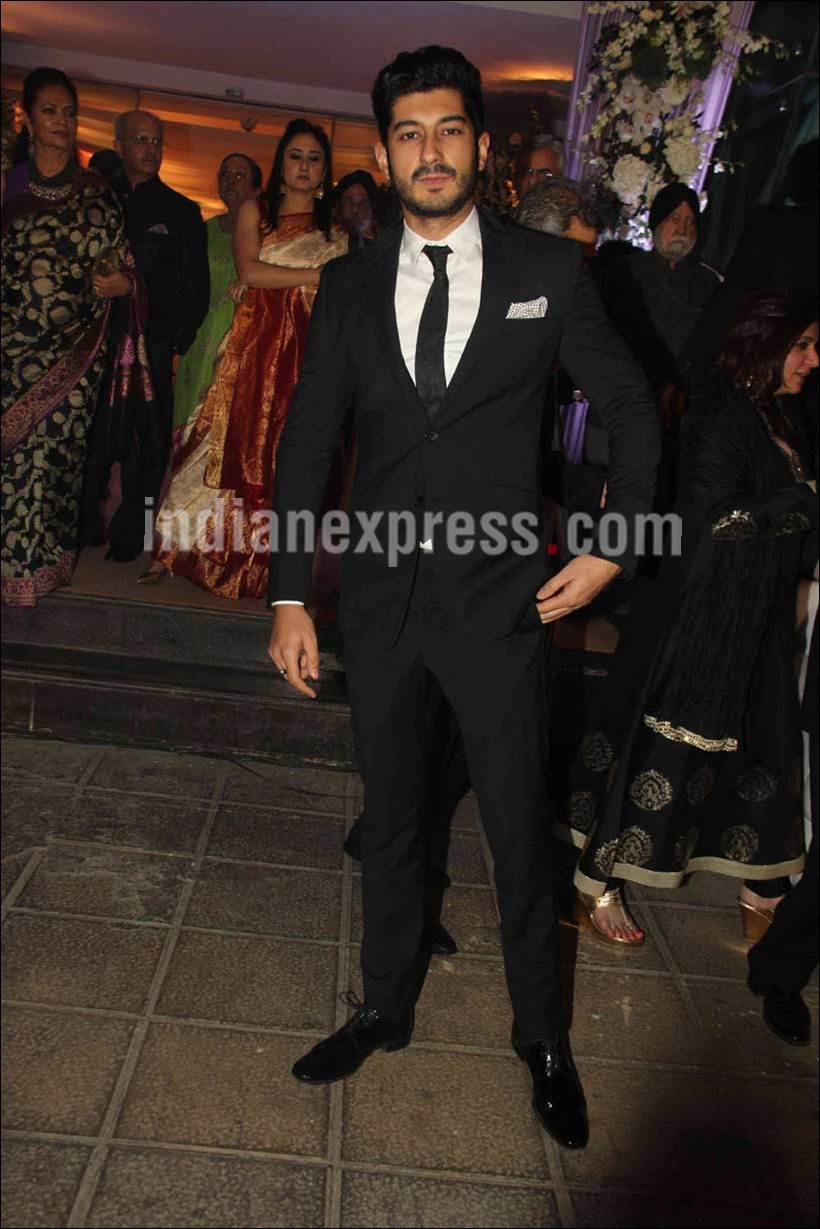 Salman Khan, Sanjay Dutt, Manyata Dutt, Tina Ambani, Bhagyashree, Varun Dhawan, Kabir Bedi, Pooja Bedi, Parveen Dusanj, Rishi Kapoor, Saira Banu, Archana Puran Singh, Sanjay Dutt Manyata Dutt, Sanjay Dutt pics, Kabir Bedi Parveen Dusanj, Rishi Kapoor Neetu Singh, Entertainment