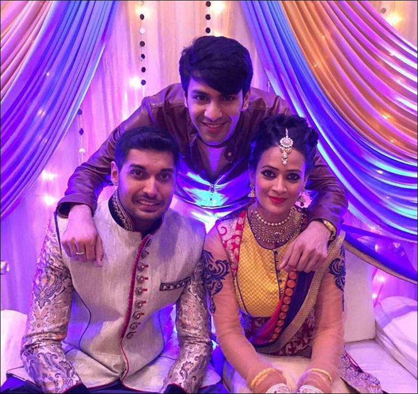 Jaswir Kaur, Jaswir Kaur Wedding, Jaswir Kaur marraige, Jaswir Kaur Married, Jaswir Kaur Wedding pics, Jaswir Kaur Wedding photos, Jaswir Kaur Marraige pics, Jaswir Kaur Marraige photos, Jaswir Kaur Vishal Madlani, Arti Singh, Avika Gor, Ajay Singh Choudhary, Aishwarya Sakhuja