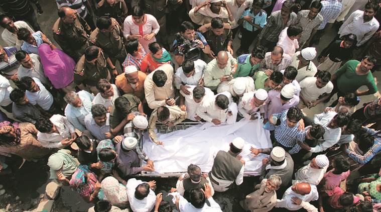 A 15-year-old girl dies, who was allegedly raped and set on fire by her Boyfriend in Greater Noida's Tigri Villege-Express Photo by Gajendra yadav,09/03/2016