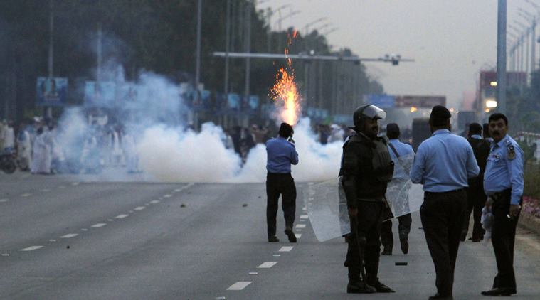 pakistan, pakistan clashes, pakistan march, pakistan protest march, police action on protest march, pakistan execution, pak anti execution protest, pakistan news, world news, latest news