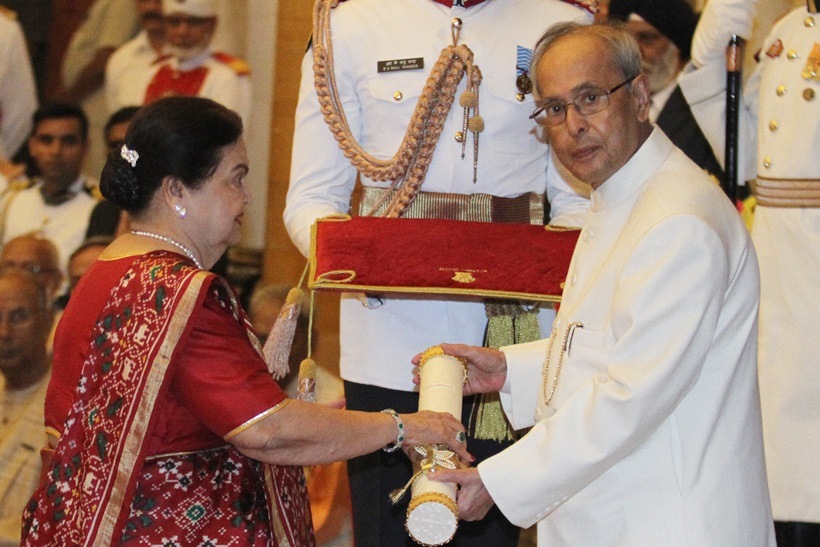 Padma, padma awards, padma award photos, padma awards 2016, sri sri, saina nehwal, ajay devgan, ajay devgn, ajay devgn awards, sania nehwal awards, anupam kher, anupam kher awards, narendra modi, modi photos,