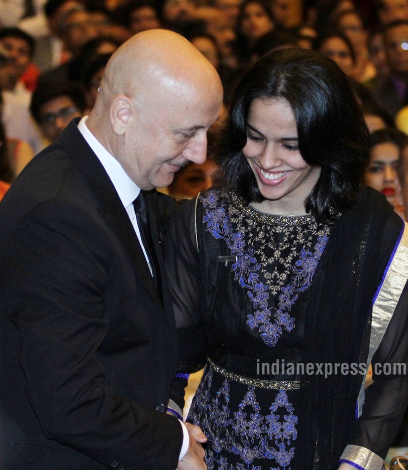 Padma, padma awards, padma award photos, padma awards 2016, sri sri, saina nehwal, ajay devgan, ajay devgn, ajay devgn awards, sania nehwal awards, anupam kher, anupam kher awards, narendra modi, modi photos,