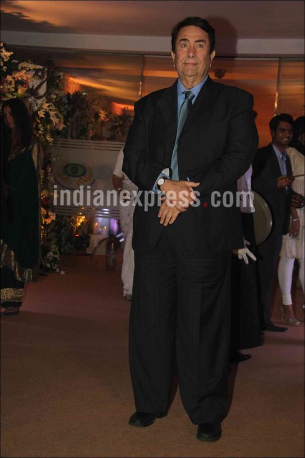Salman Khan, Sanjay Dutt, Manyata Dutt, Tina Ambani, Bhagyashree, Varun Dhawan, Kabir Bedi, Pooja Bedi, Parveen Dusanj, Rishi Kapoor, Saira Banu, Archana Puran Singh, Sanjay Dutt Manyata Dutt, Sanjay Dutt pics, Kabir Bedi Parveen Dusanj, Rishi Kapoor Neetu Singh, Entertainment