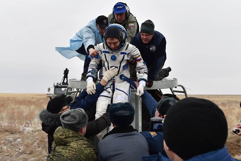 scott kelly, scott kelly Nasa astronaut, Year In Space, Nasa astronaut scott kelly, scott kelly year in space, ISS, space news, soyuz spacecraft, science, technology