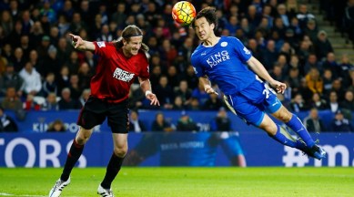 Shinji Okazaki Stunner Restores Leicester City S Big Lead Sports News The Indian Express